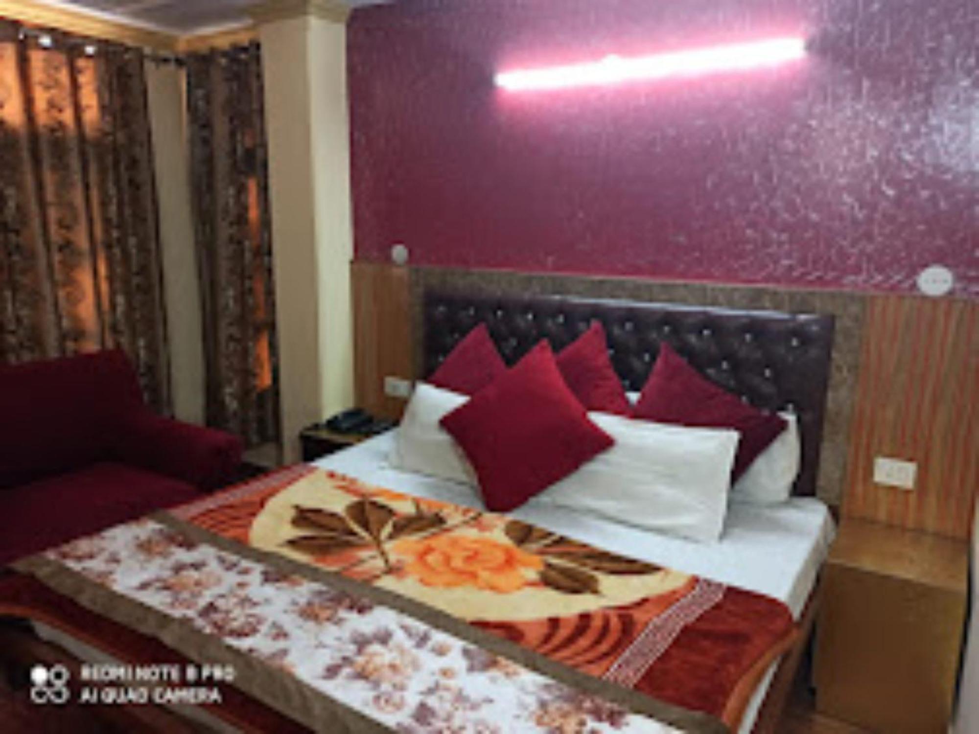 Hotel King Palace - Nature-Valley-Luxury-Room - Prime Location With Parking Facilities Shimla Eksteriør billede
