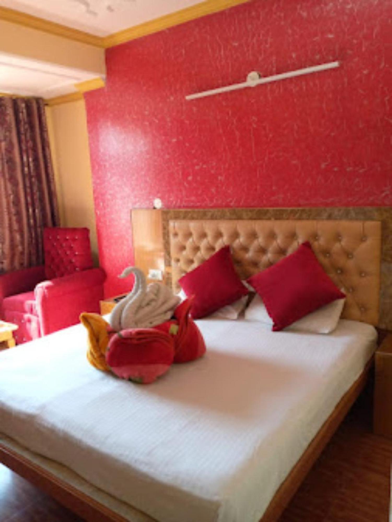 Hotel King Palace - Nature-Valley-Luxury-Room - Prime Location With Parking Facilities Shimla Eksteriør billede